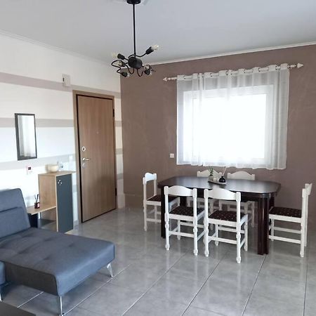 Άνετο Κεντρικό Διαμέρισμα Με 2 Υπνοδωμάτια トリポリス エクステリア 写真
