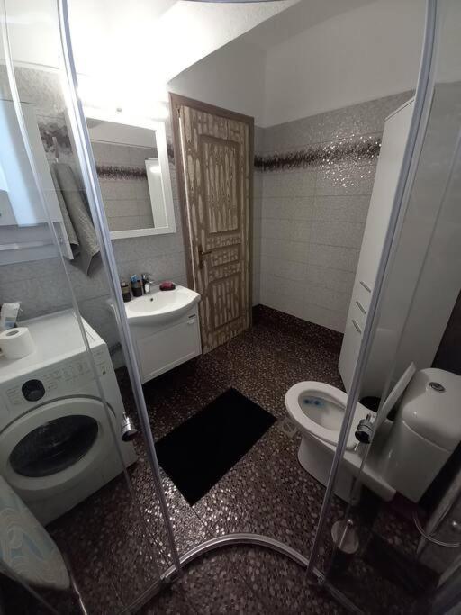 Άνετο Κεντρικό Διαμέρισμα Με 2 Υπνοδωμάτια トリポリス エクステリア 写真
